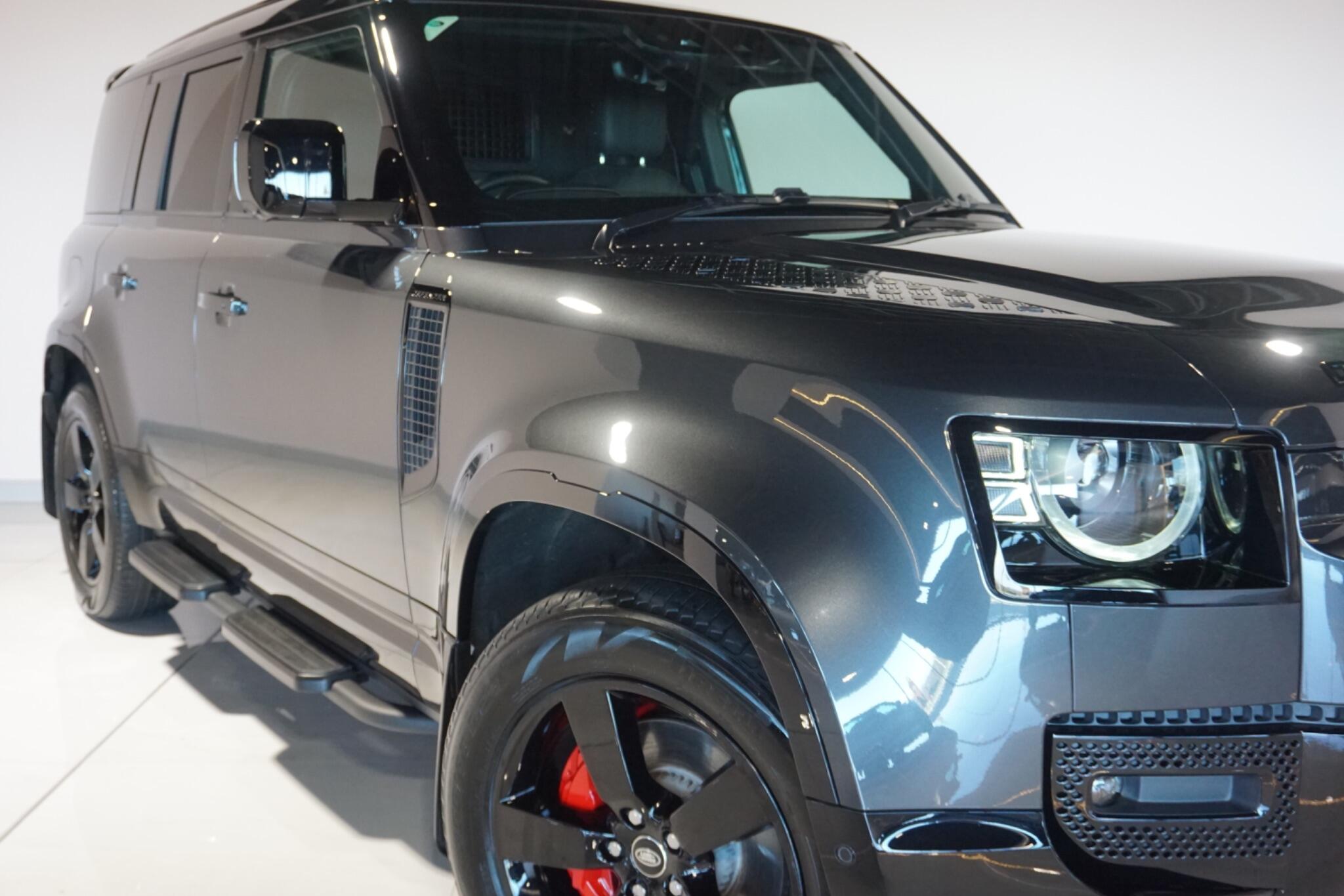 Land Rover Defender 110 3.0 D350 MHEV X-Dynamic HSE Hard Top SUV 5dr Diesel Auto 4WD MWB Euro 6 (s/s) (350 ps)